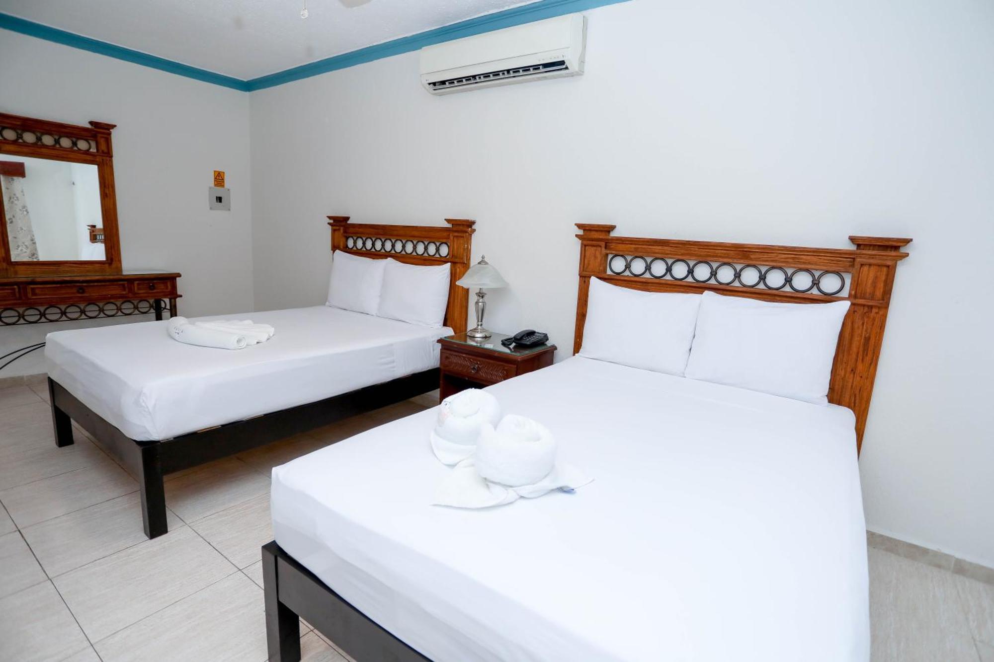 Hotel Avenida Cancun Exterior photo