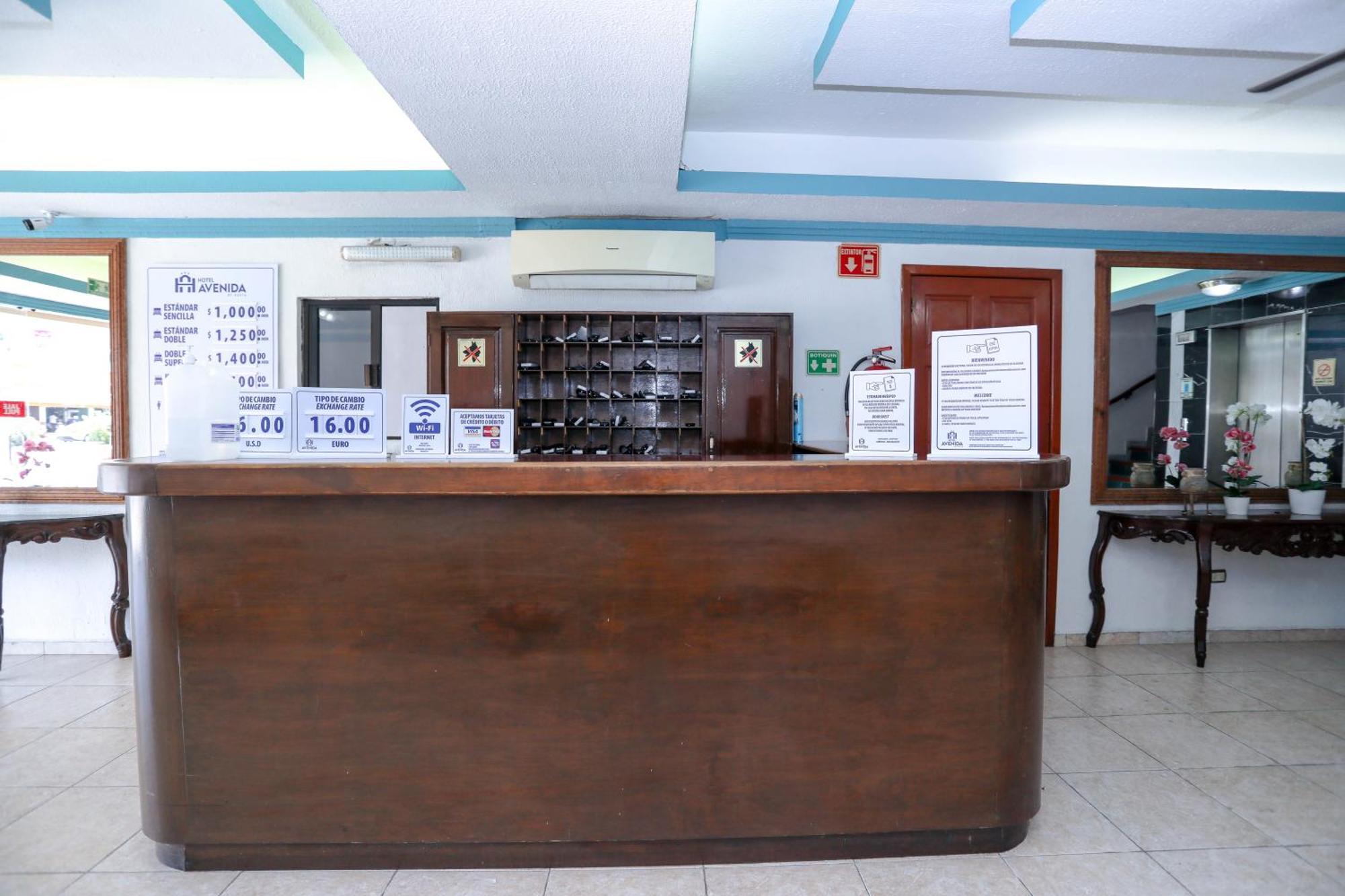 Hotel Avenida Cancun Exterior photo